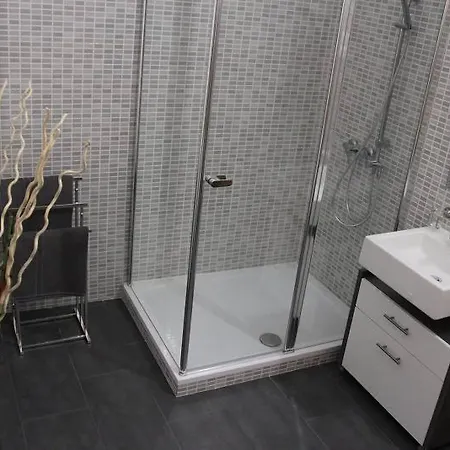 Bed & Breakfast Oreg Parokia Guesthause *